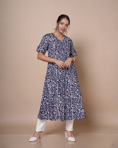 Zyra Batik wax-resist print kurti in navy blue with white paisley motifs — full length front view | Kaarigar