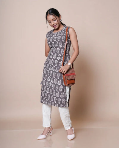 Kaarigar Ira Lace Craft Kashish Print Cotton Straight Cut Kurti â€“ Lifestyle Front View