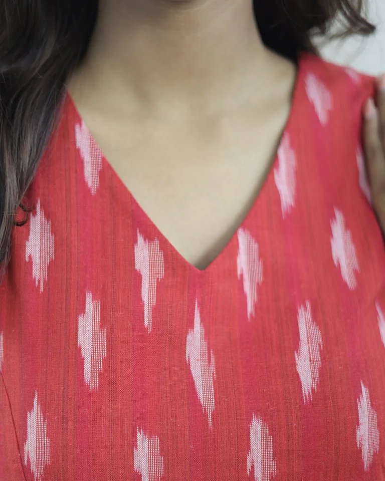 Evara  Ikkat Cotton Kurti